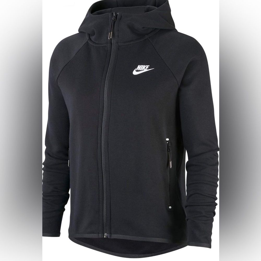 Nike Women’s NSW Tech Fleece Cape Hoodie - New